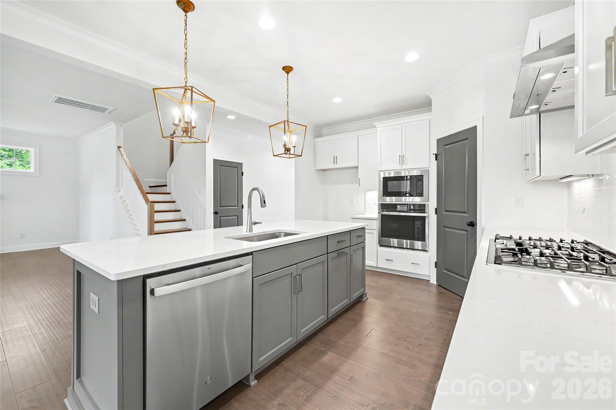 9925 Ardley Park Way — Mint Hill