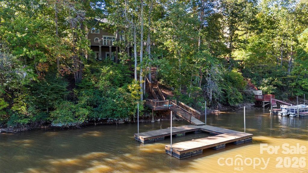 7754 Long Bay Parkway — Catawba