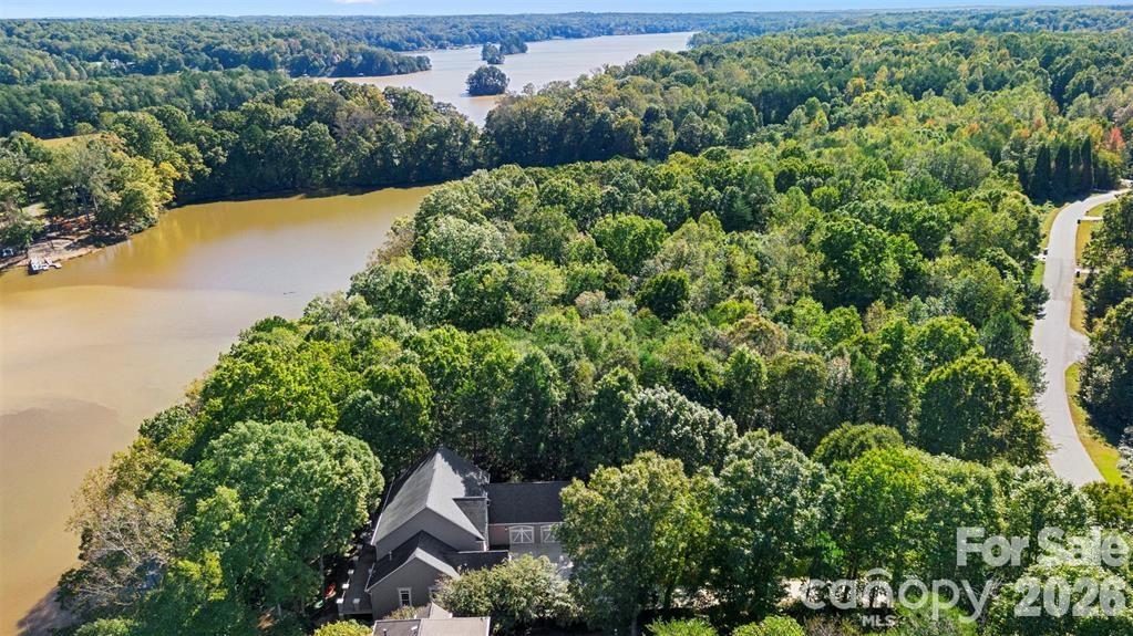 7754 Long Bay Parkway — Catawba