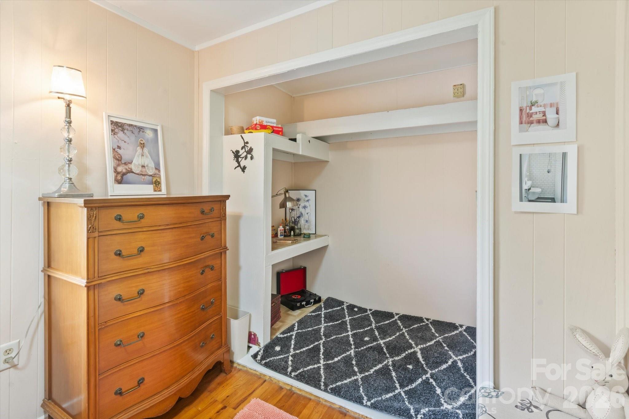 1323 Locust Grove Road — Hendersonville