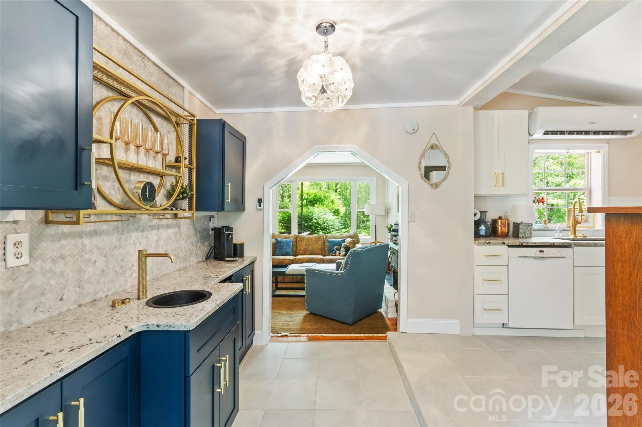 1323 Locust Grove Road — Hendersonville