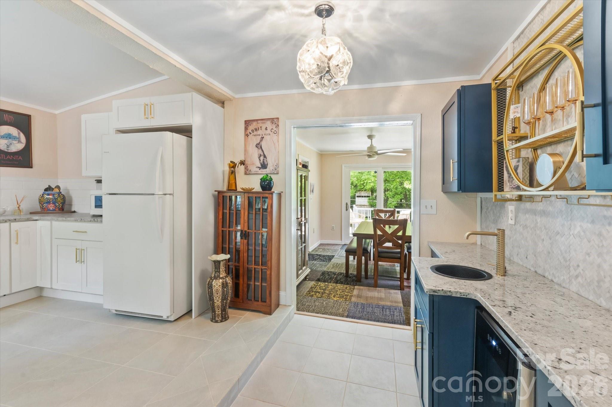 1323 Locust Grove Road — Hendersonville