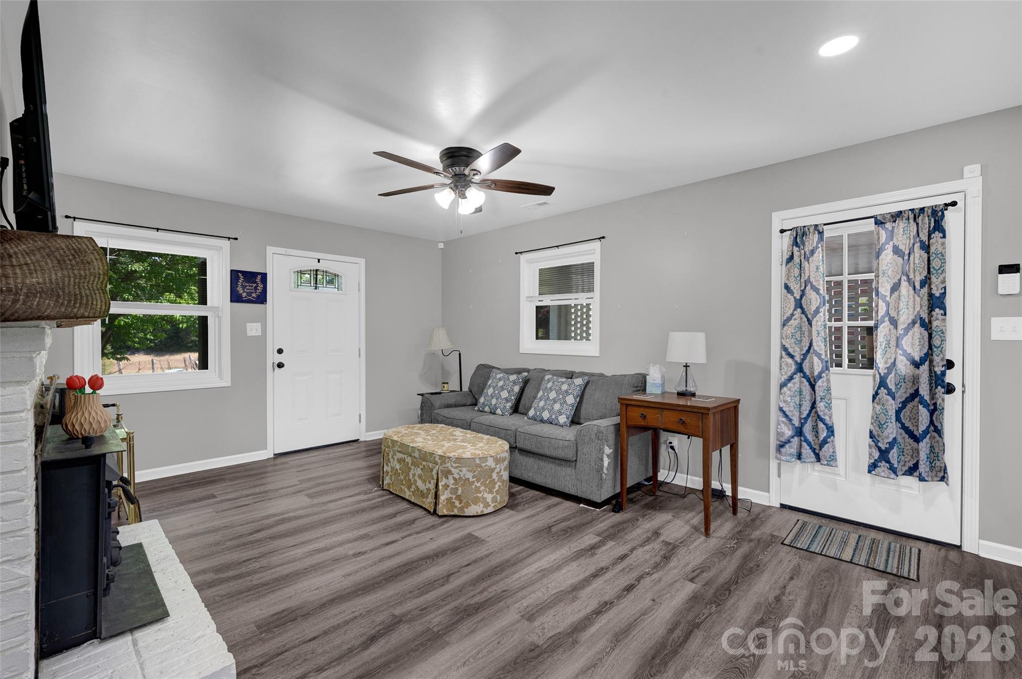 3033 E NC 10 Highway — Conover