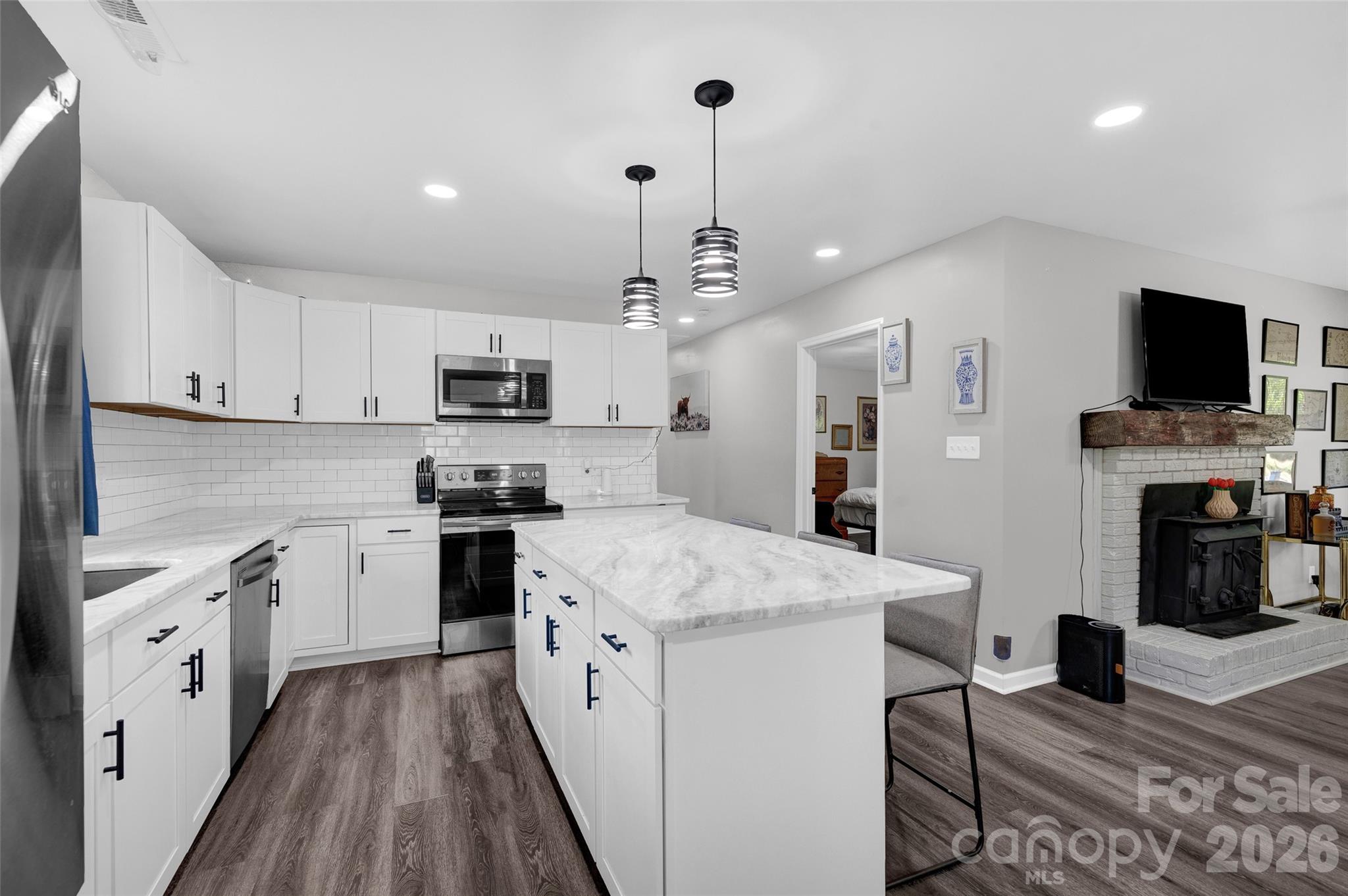 3033 E NC 10 Highway — Conover