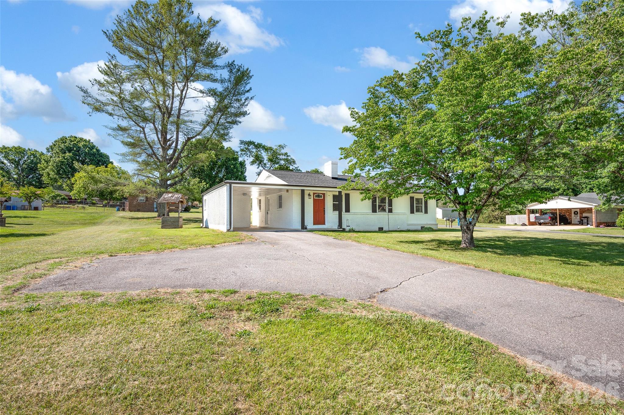 3033 E NC 10 Highway — Conover