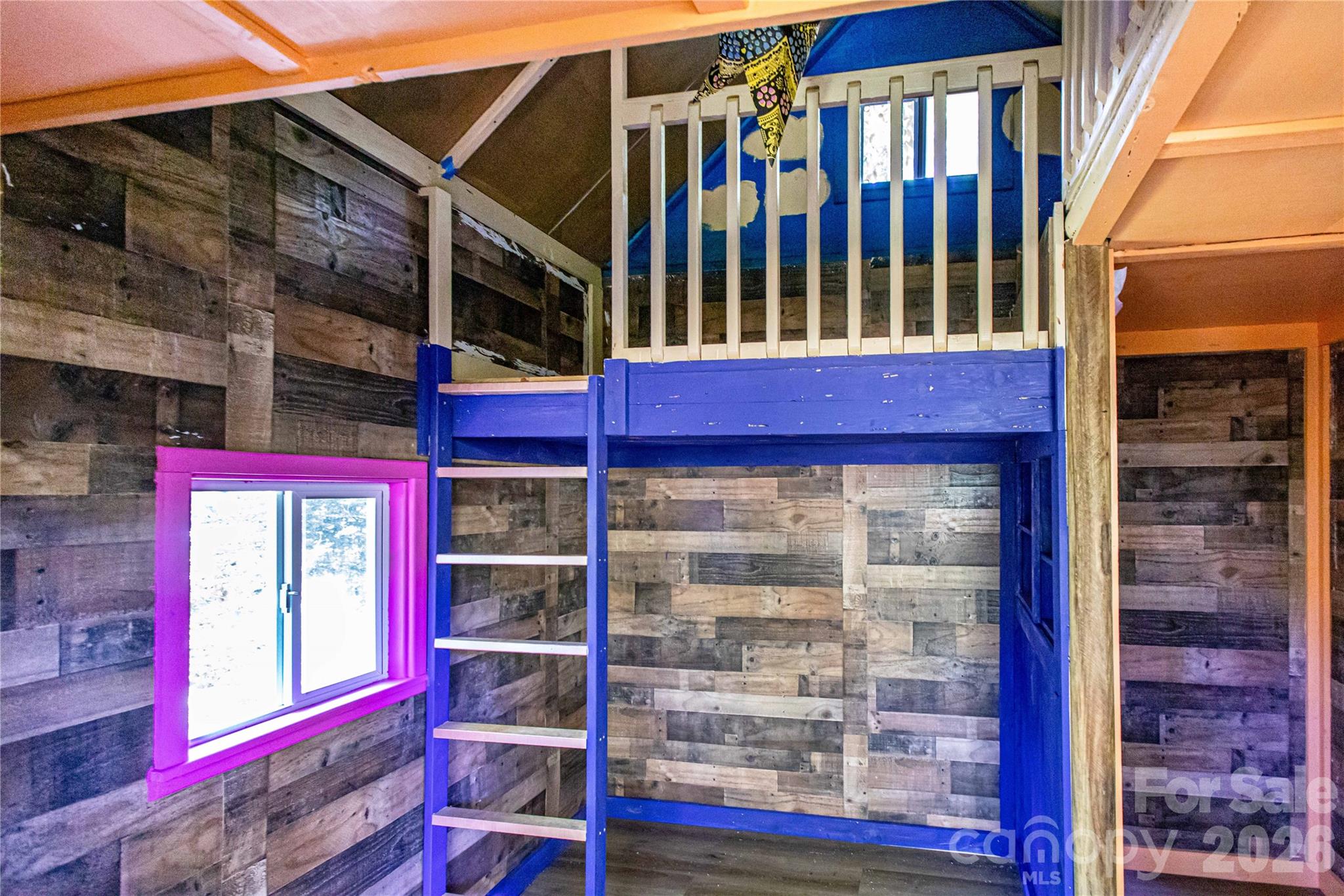 73 Cresent Drive — Pisgah Forest