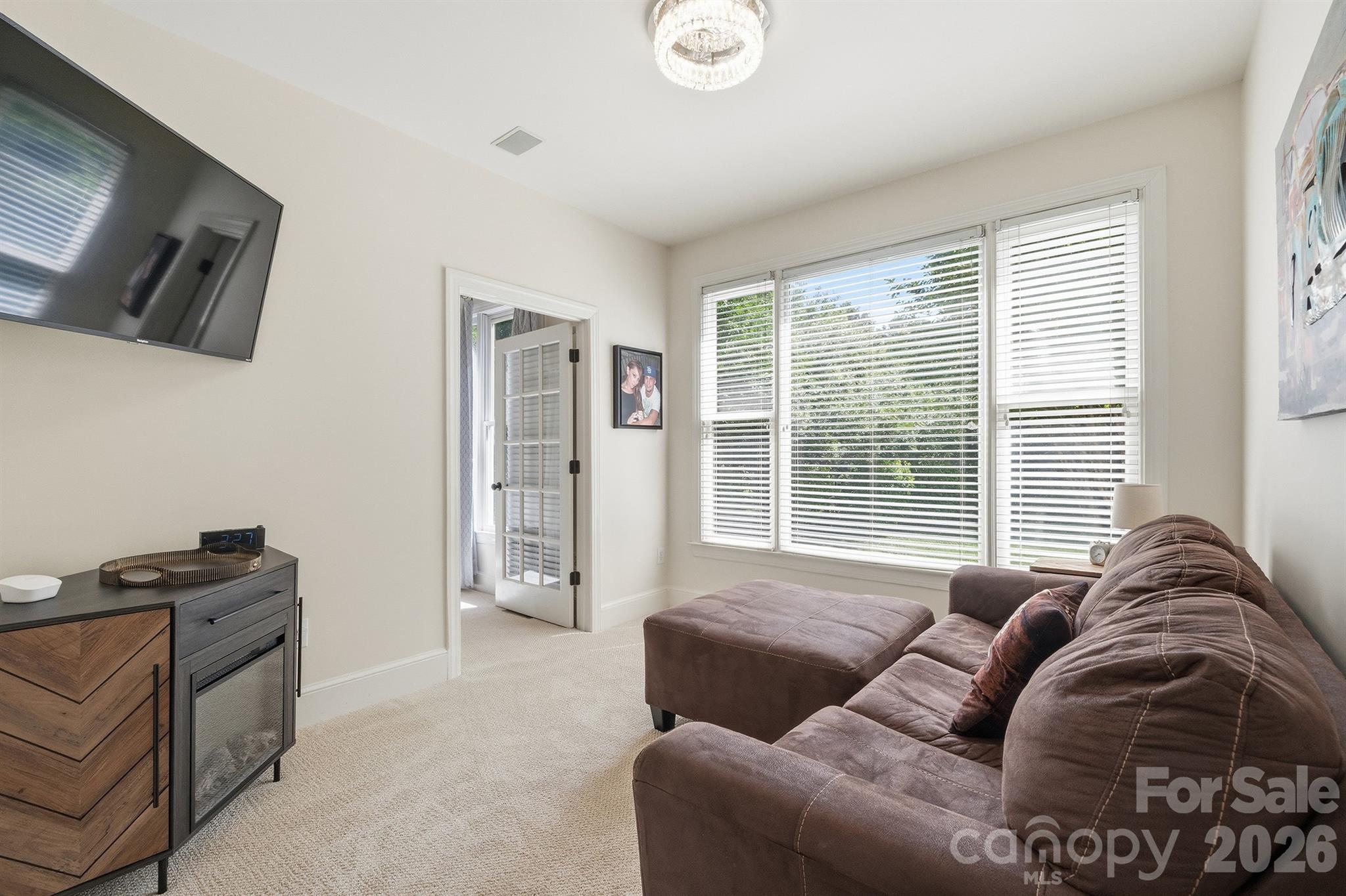 10316 Calaveras Court — Huntersville