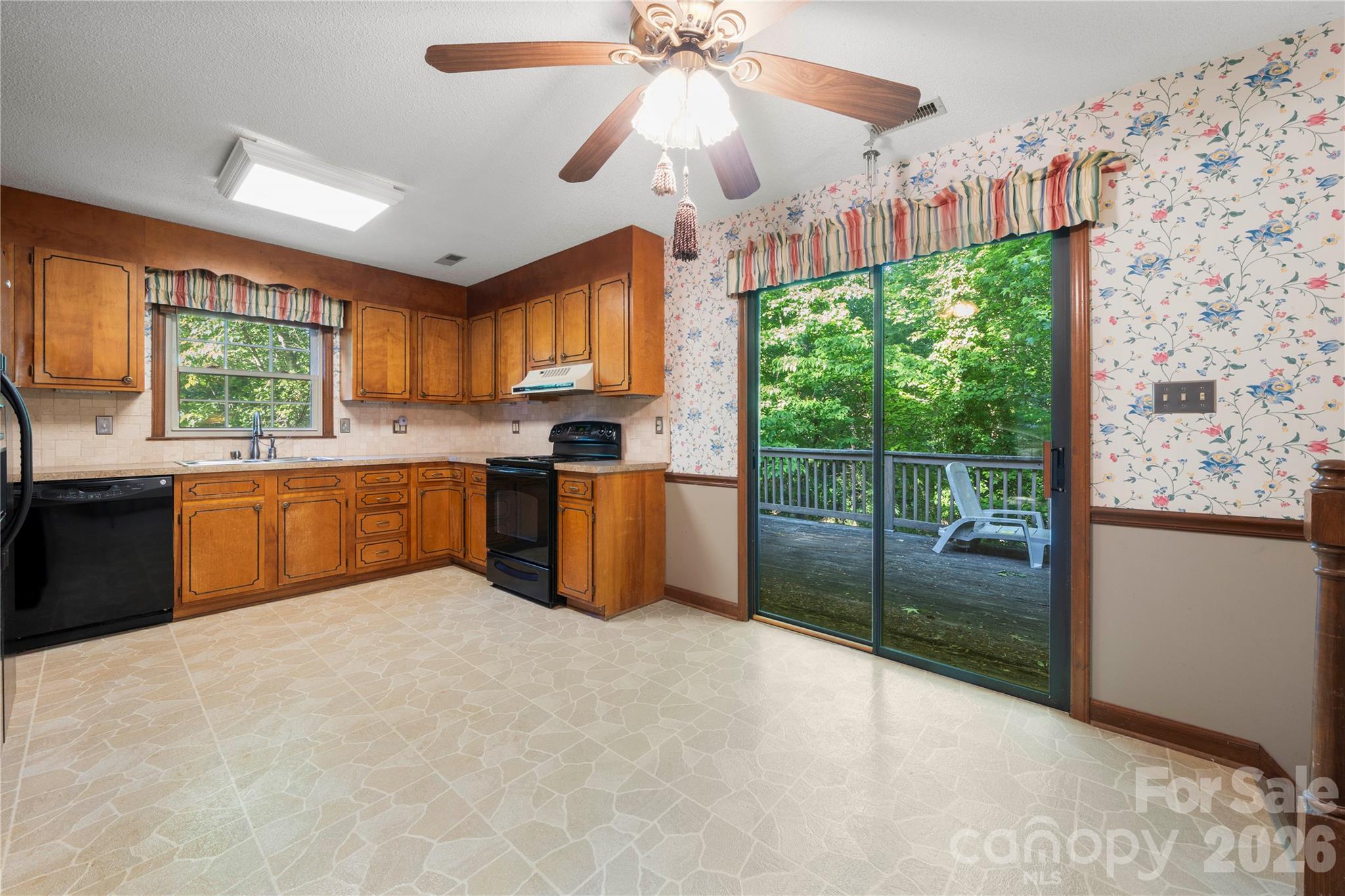 7119 Clear Crossing Lane — Mint Hill