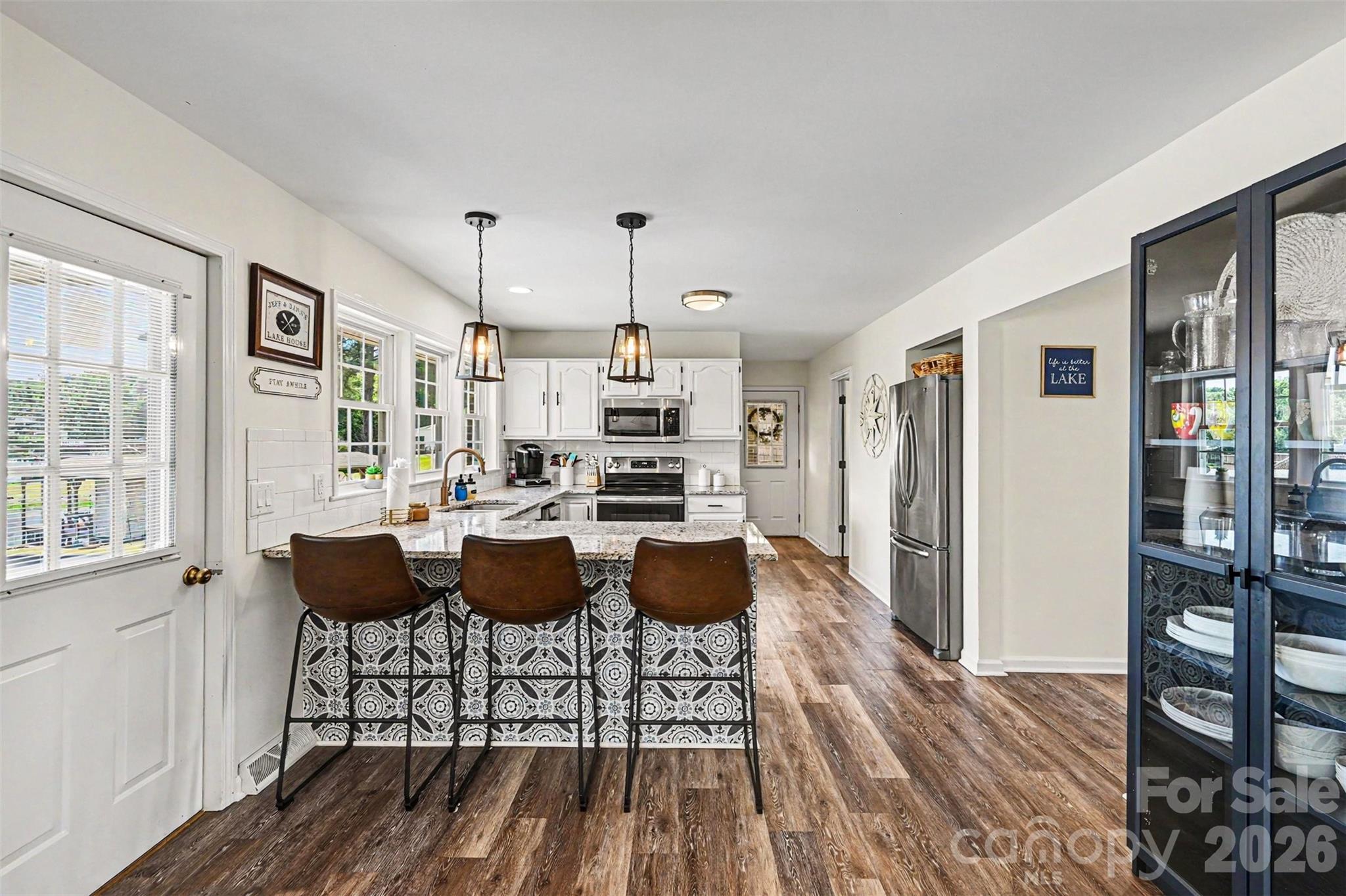198 Vineyard Road — Norwood