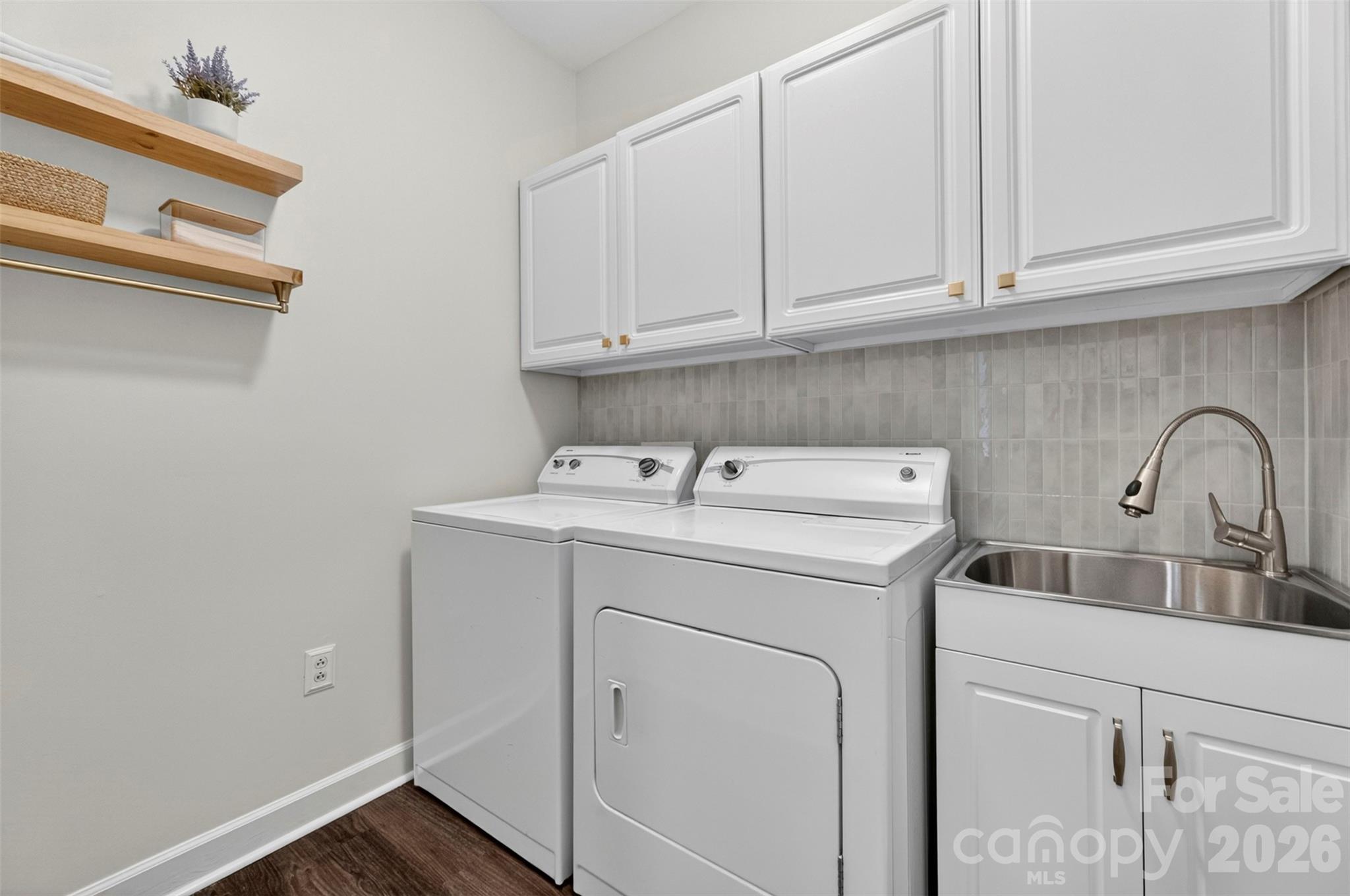 7618 Wingmont Drive — Charlotte