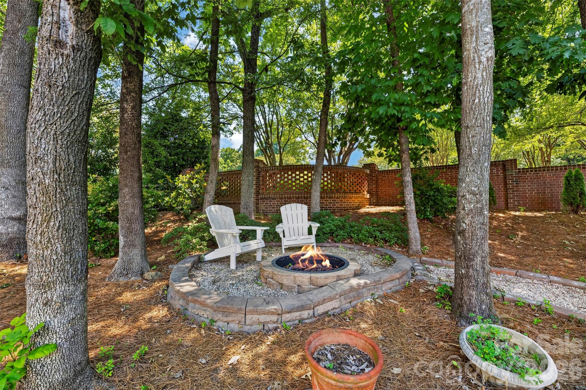 7618 Wingmont Drive — Charlotte