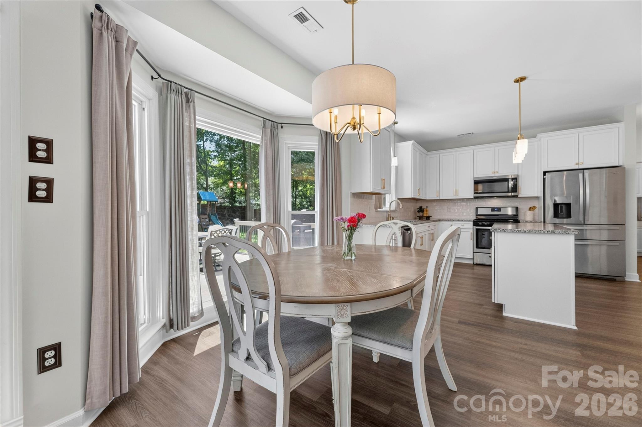 7618 Wingmont Drive — Charlotte