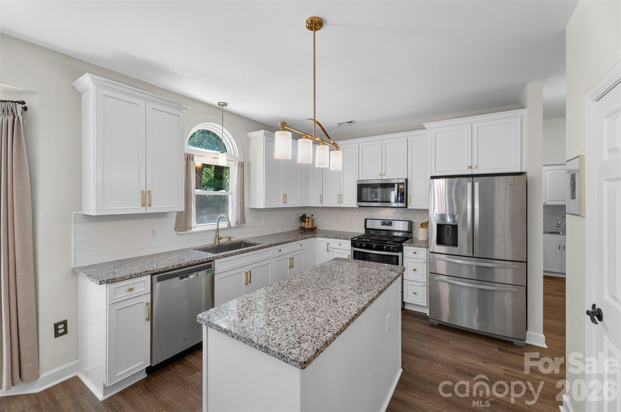 7618 Wingmont Drive — Charlotte
