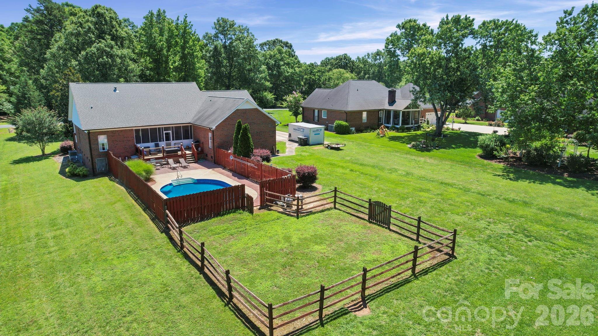 1100 Legacy Lake Drive — Monroe