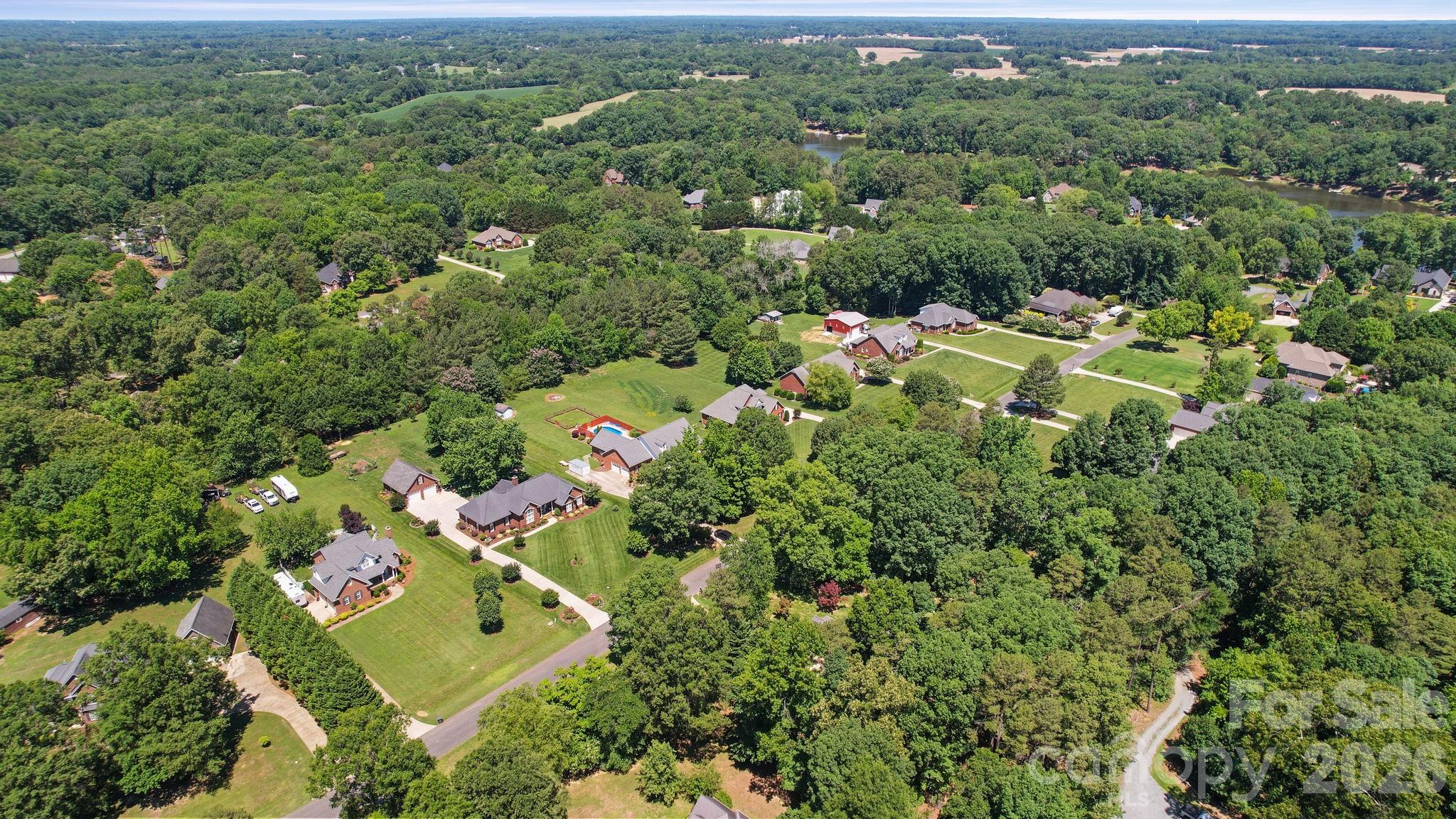 1100 Legacy Lake Drive — Monroe
