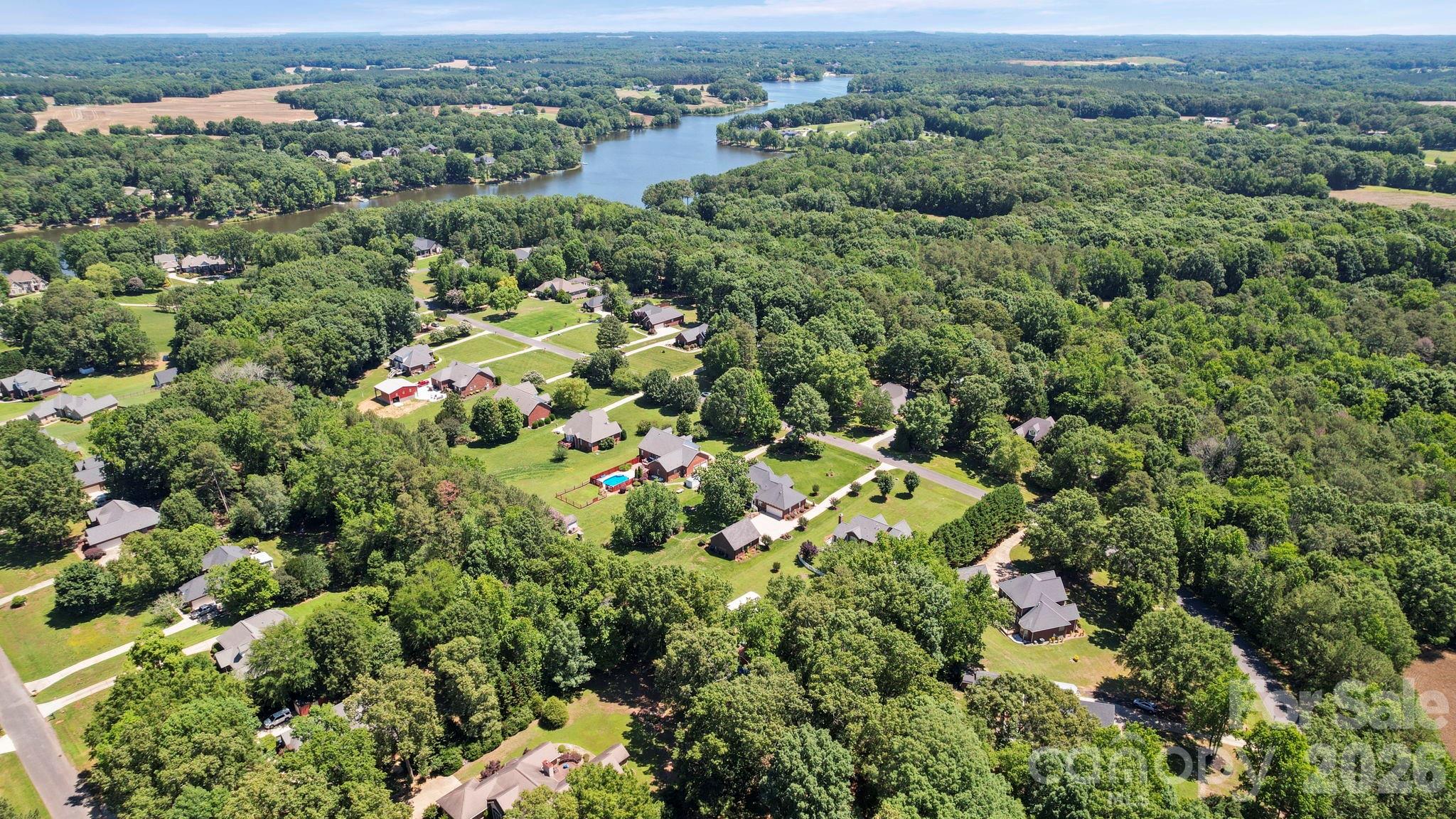1100 Legacy Lake Drive — Monroe