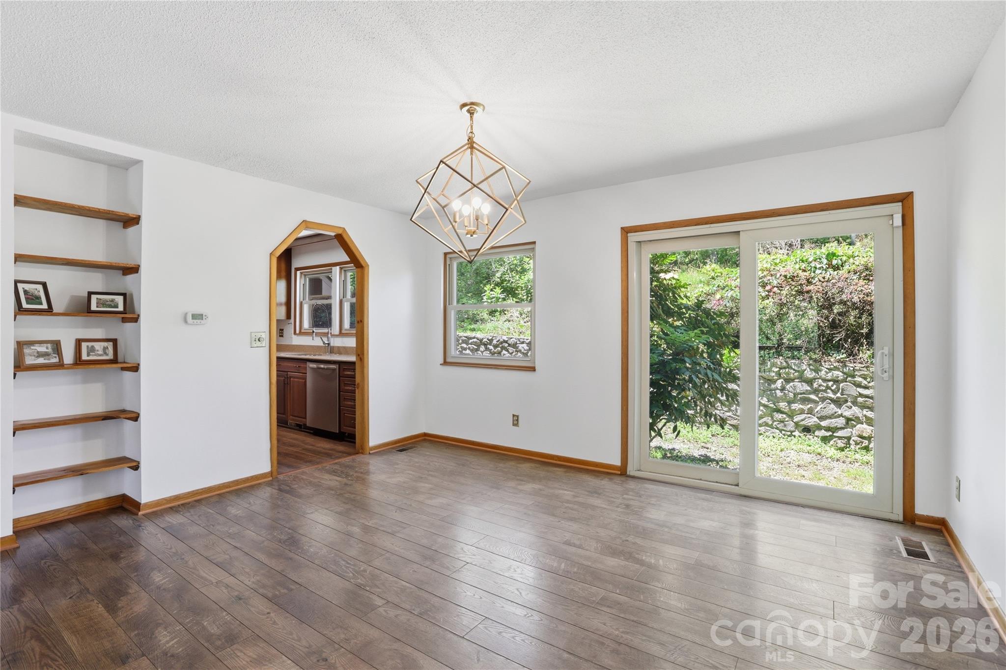207 Wood Dale Drive — Hendersonville