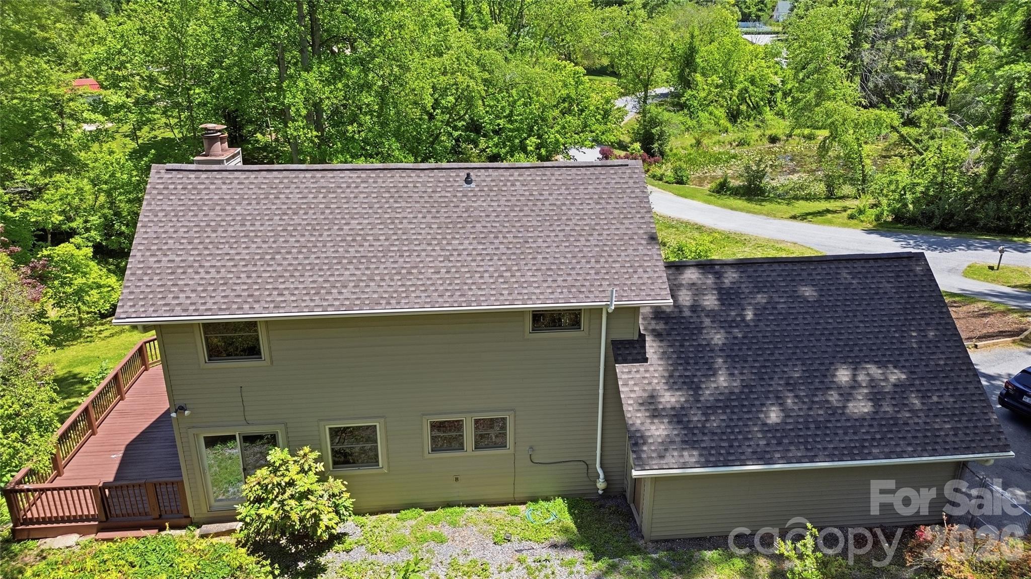 207 Wood Dale Drive — Hendersonville