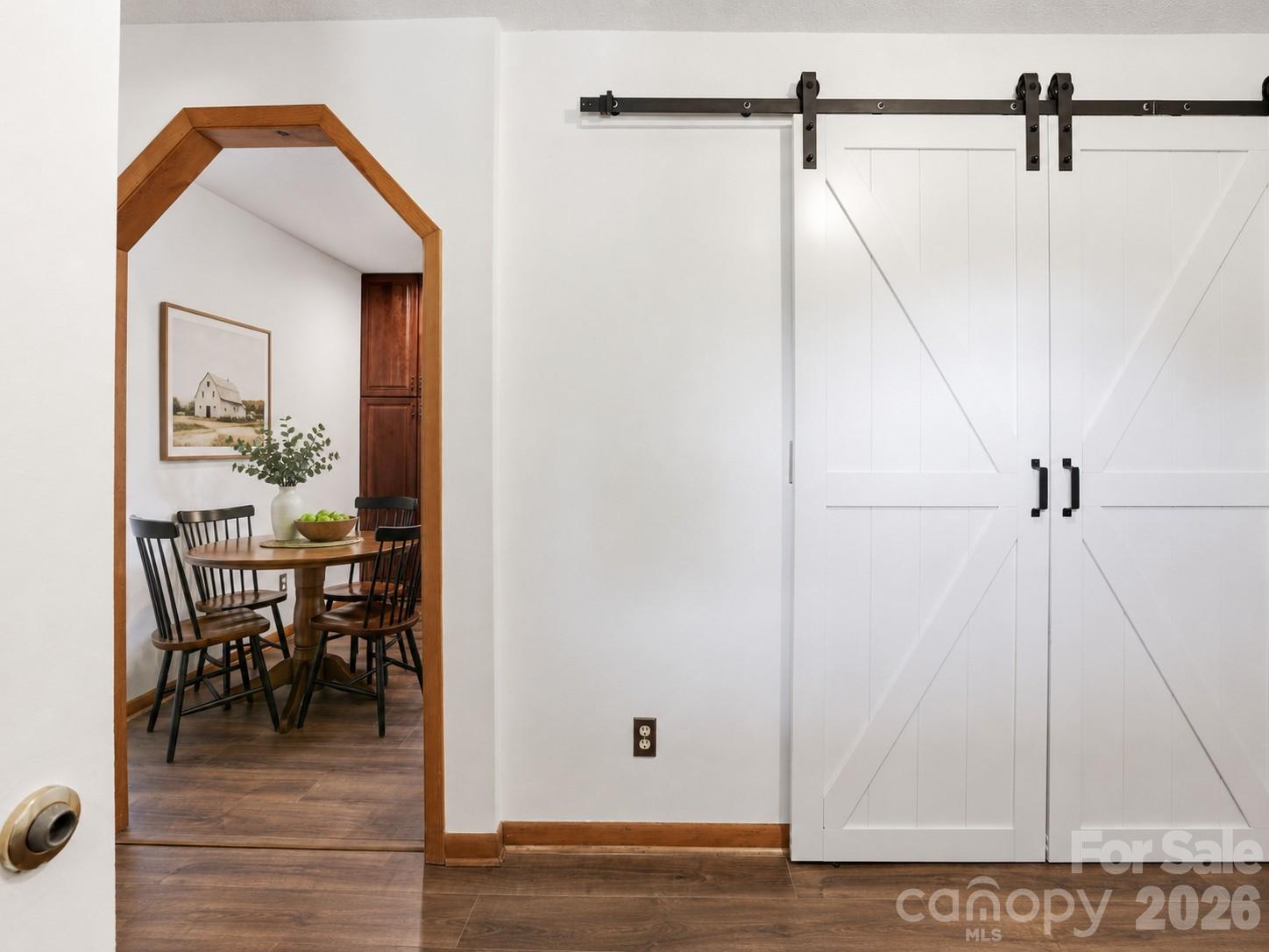 207 Wood Dale Drive — Hendersonville