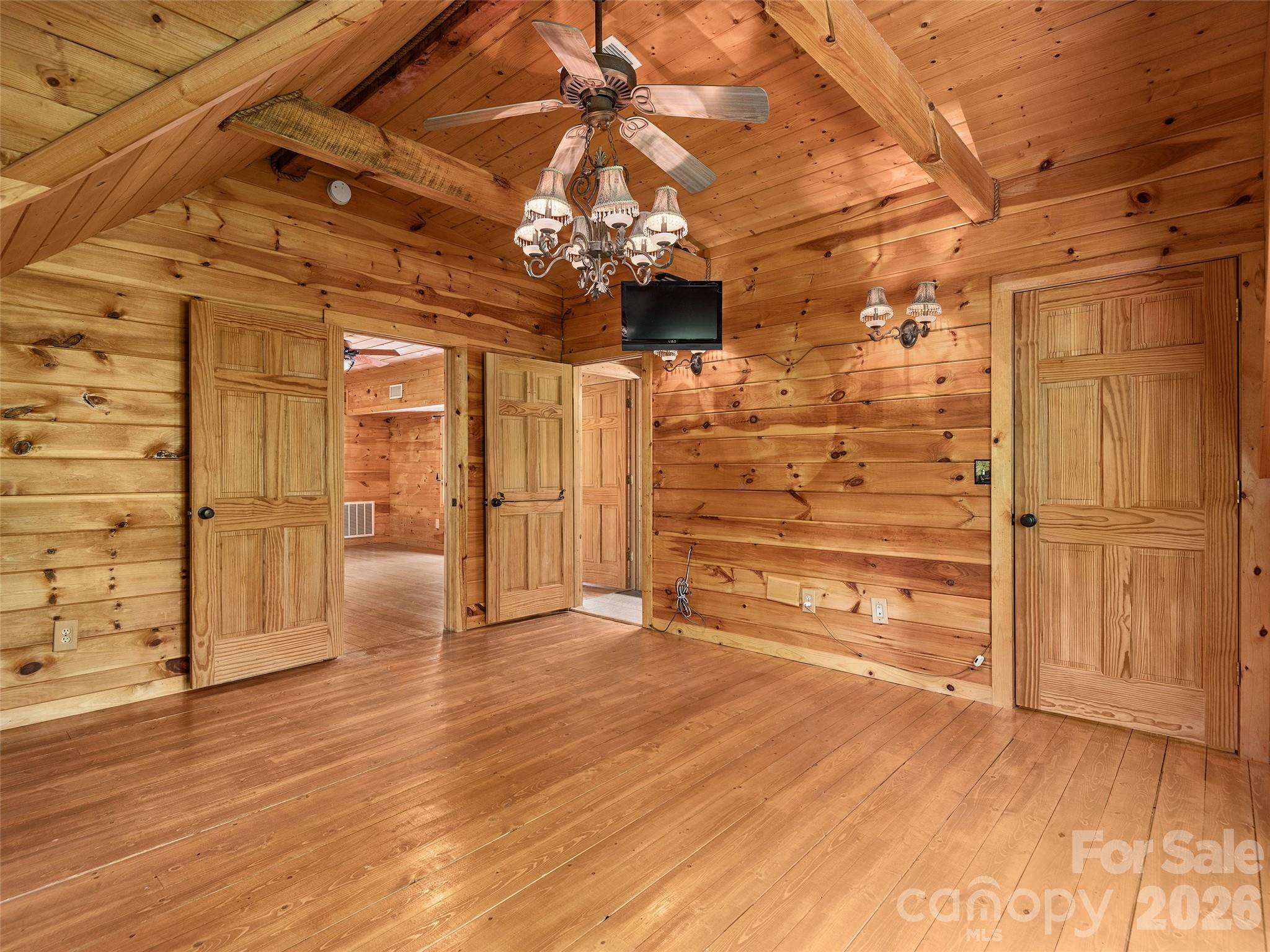 413 Green Hills Road — Mill Spring