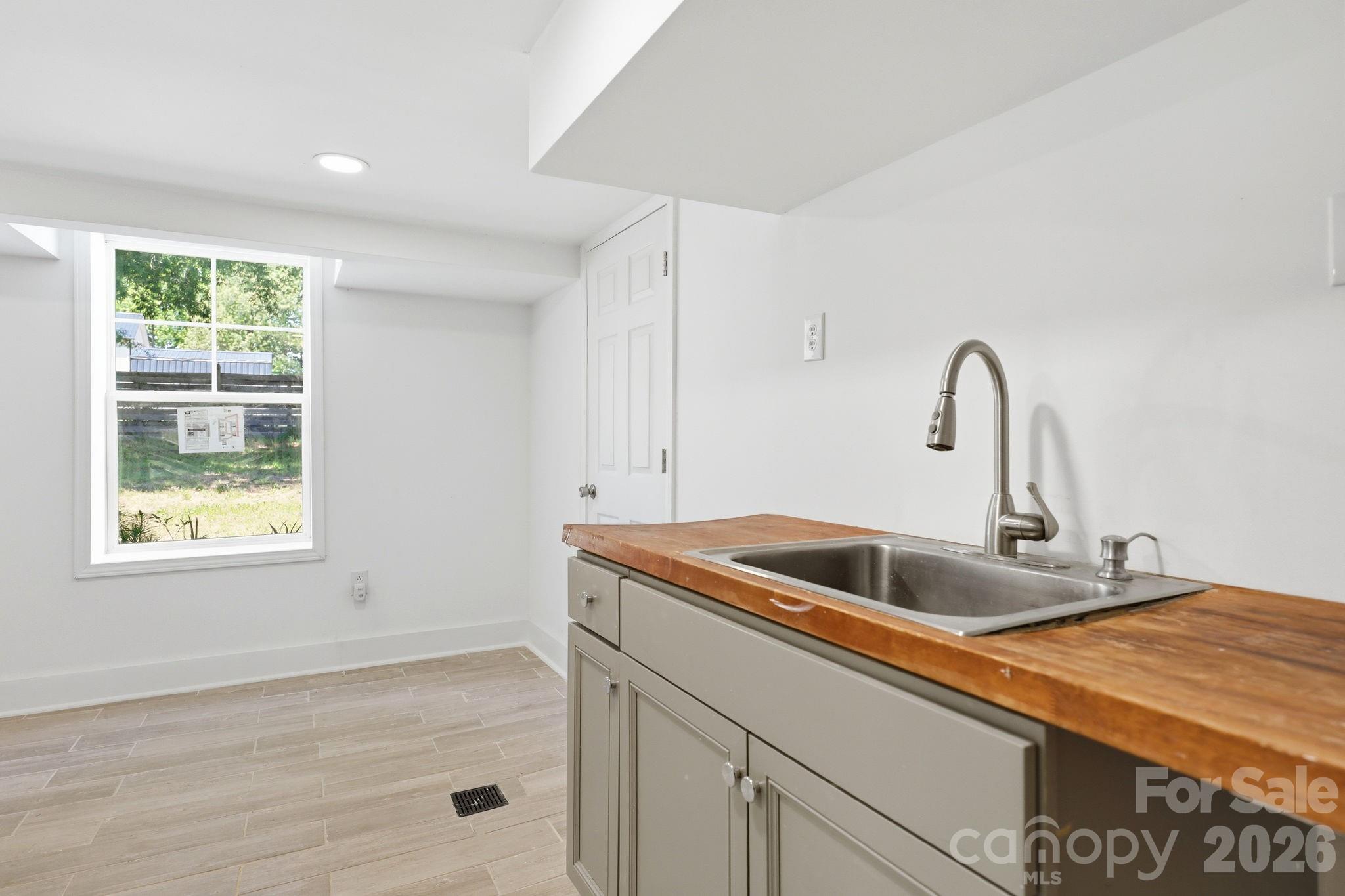 2399 Old Salisbury Road — Winston Salem
