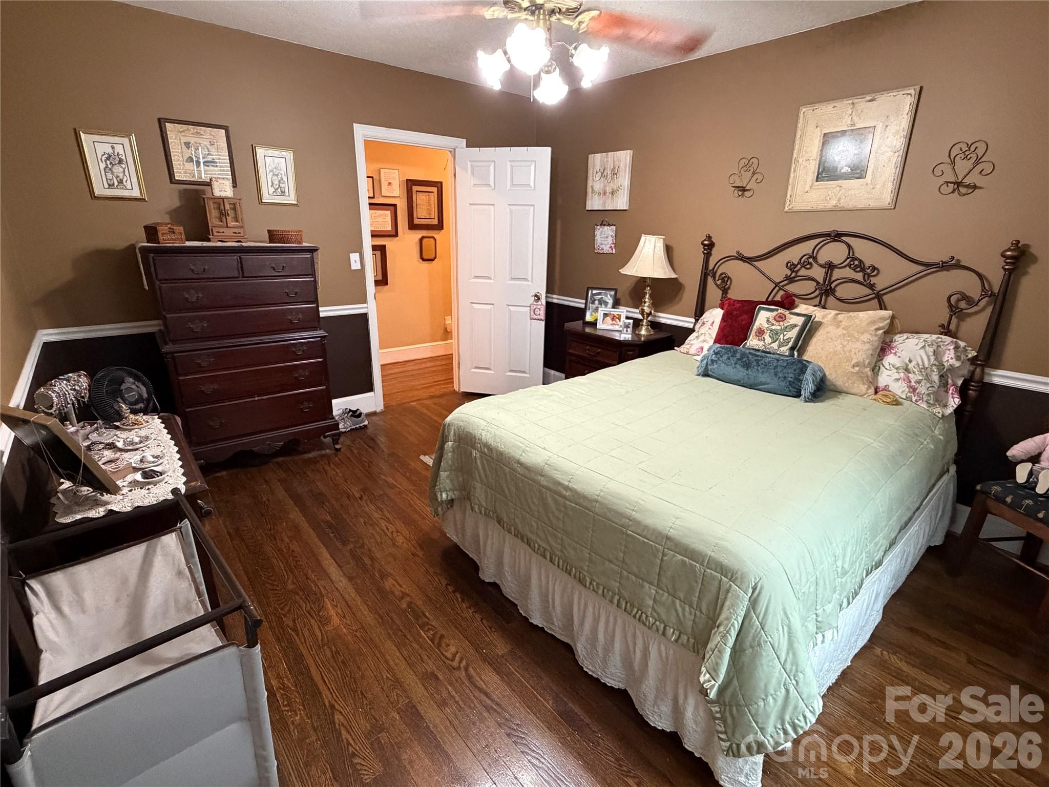 202 W Stevens Drive — Kershaw