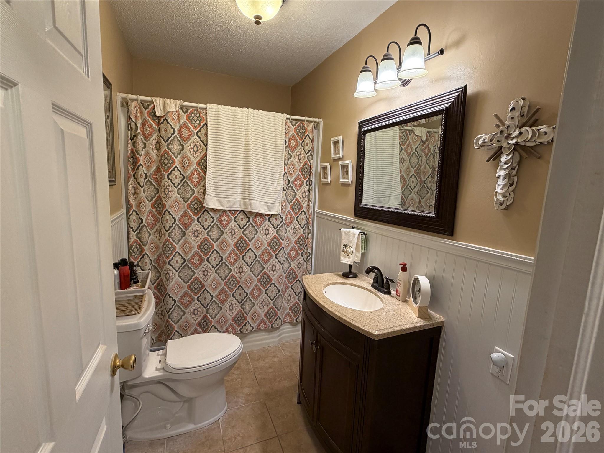 202 W Stevens Drive — Kershaw