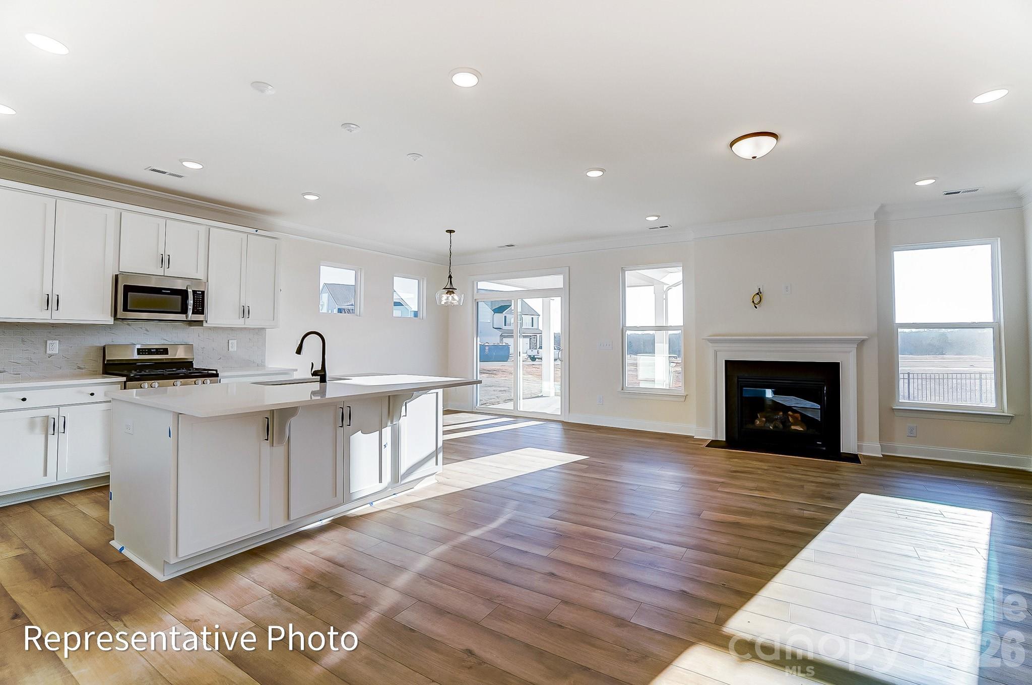 157 Grouse Run Way — Troutman