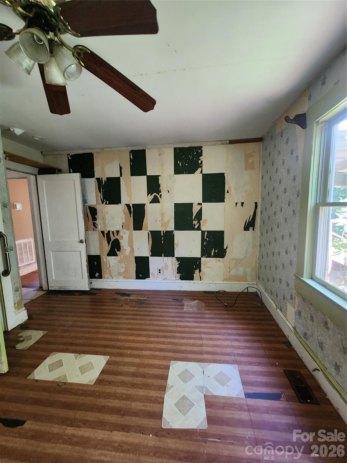 5510 Allen Road E — Charlotte