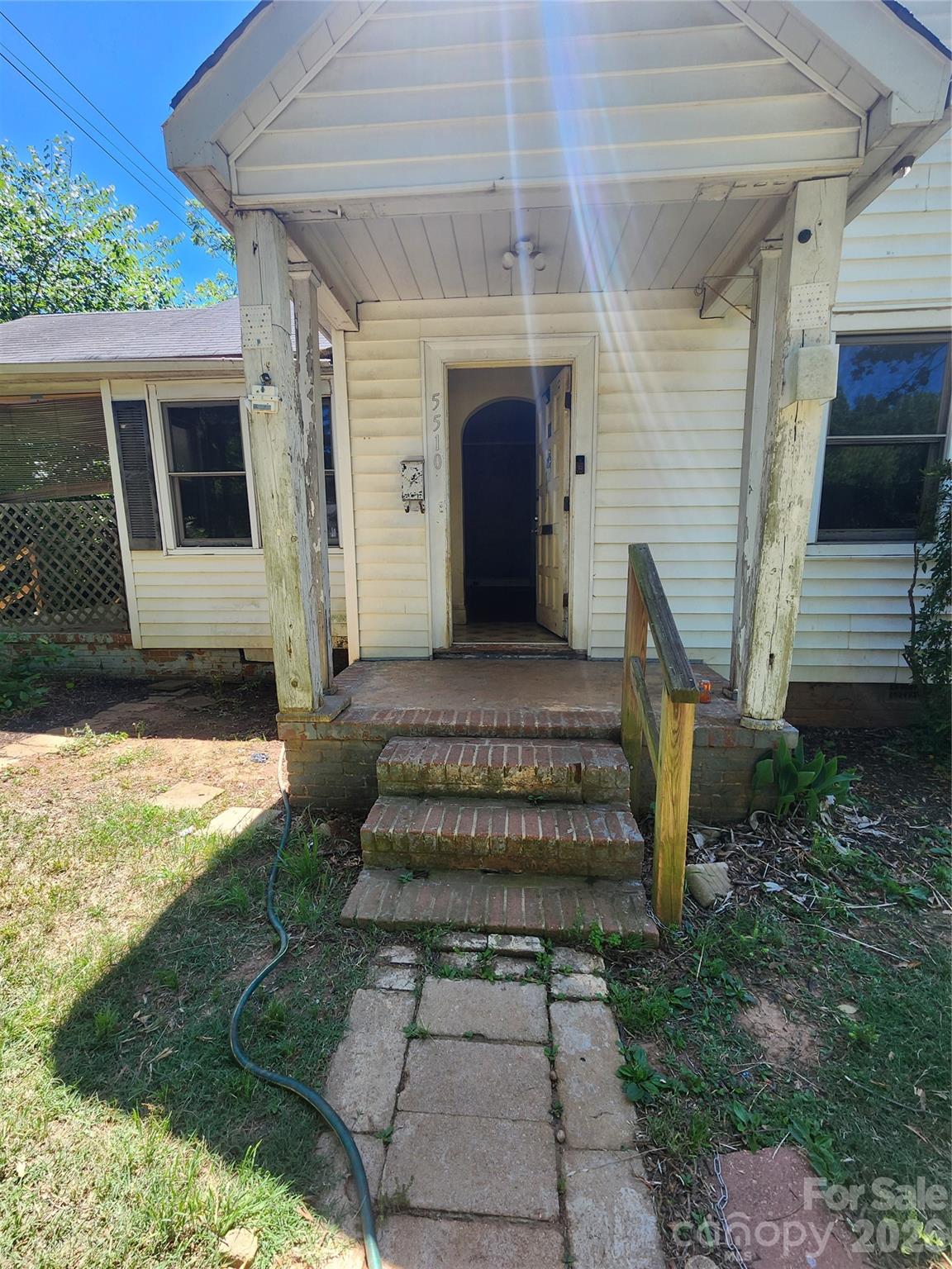 5510 Allen Road E — Charlotte
