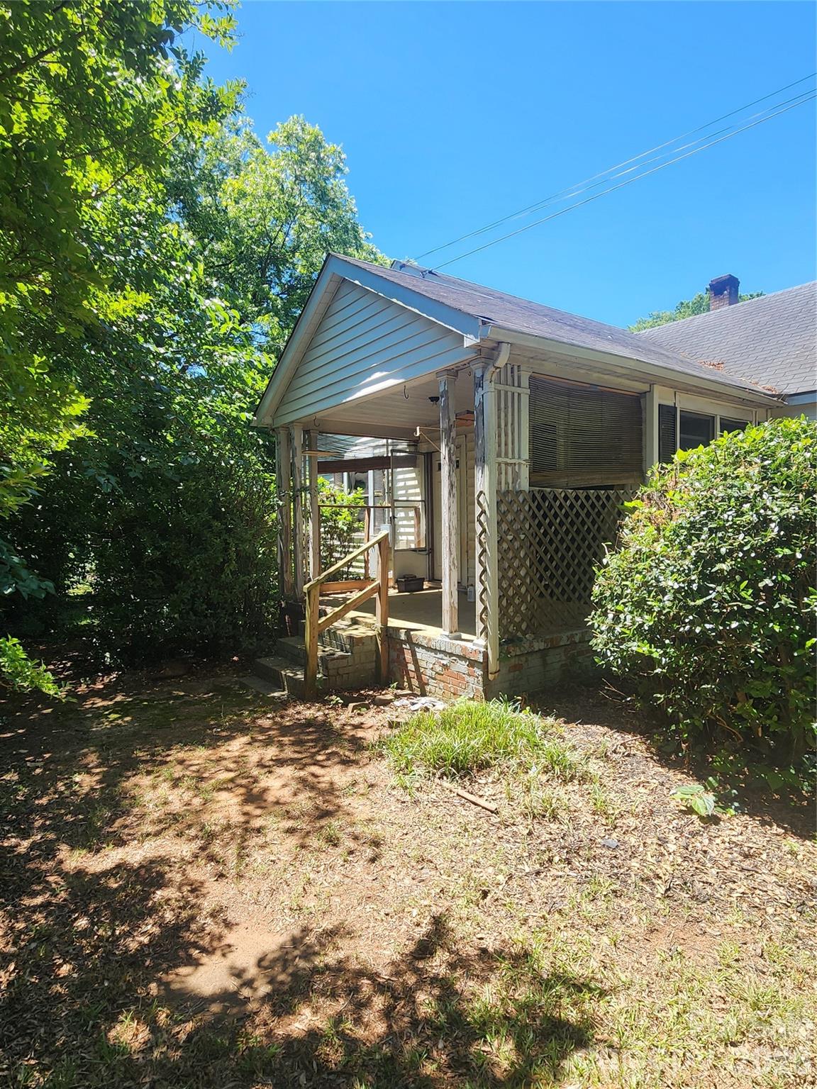 5510 Allen Road E — Charlotte
