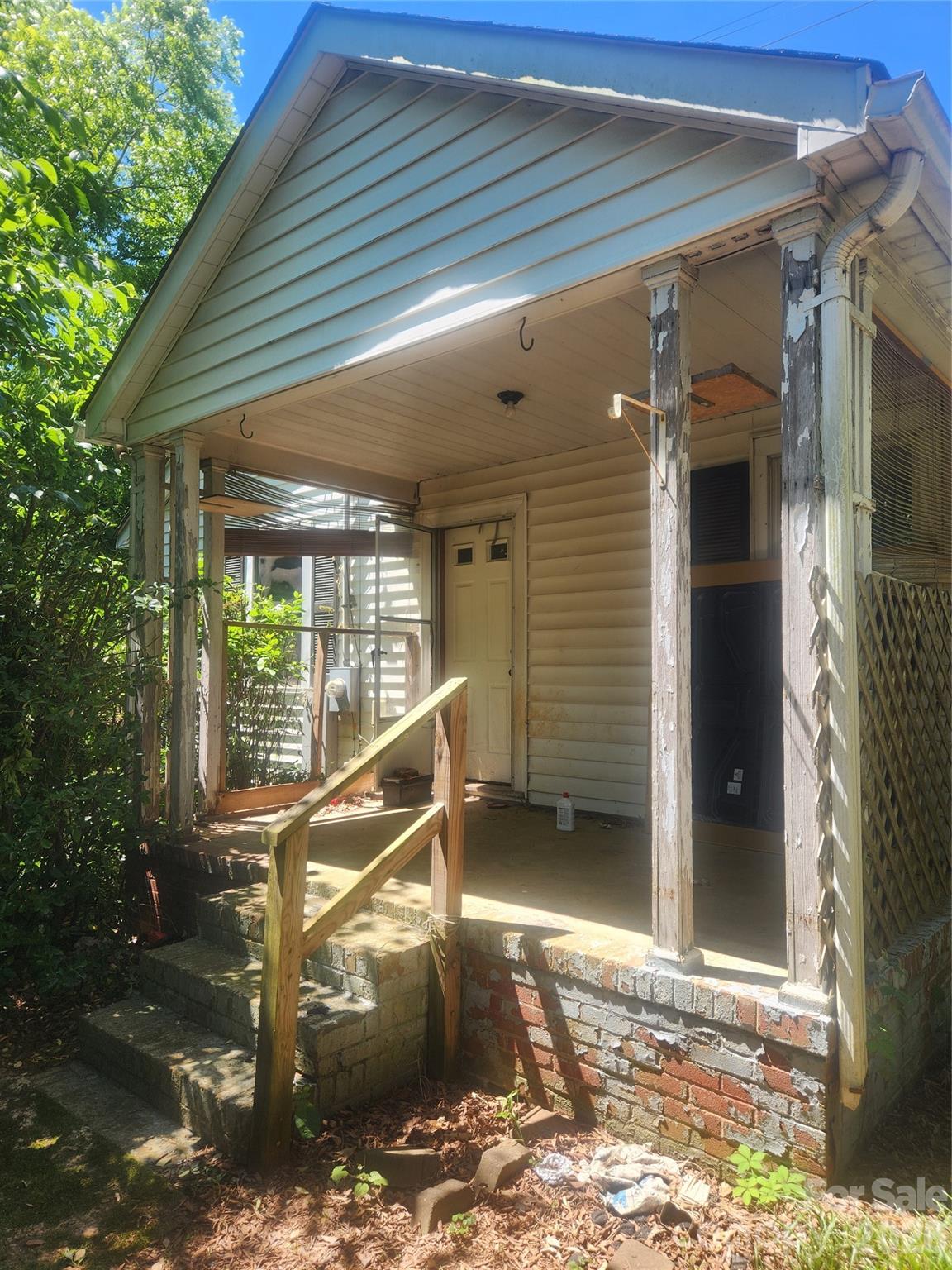 5510 Allen Road E — Charlotte