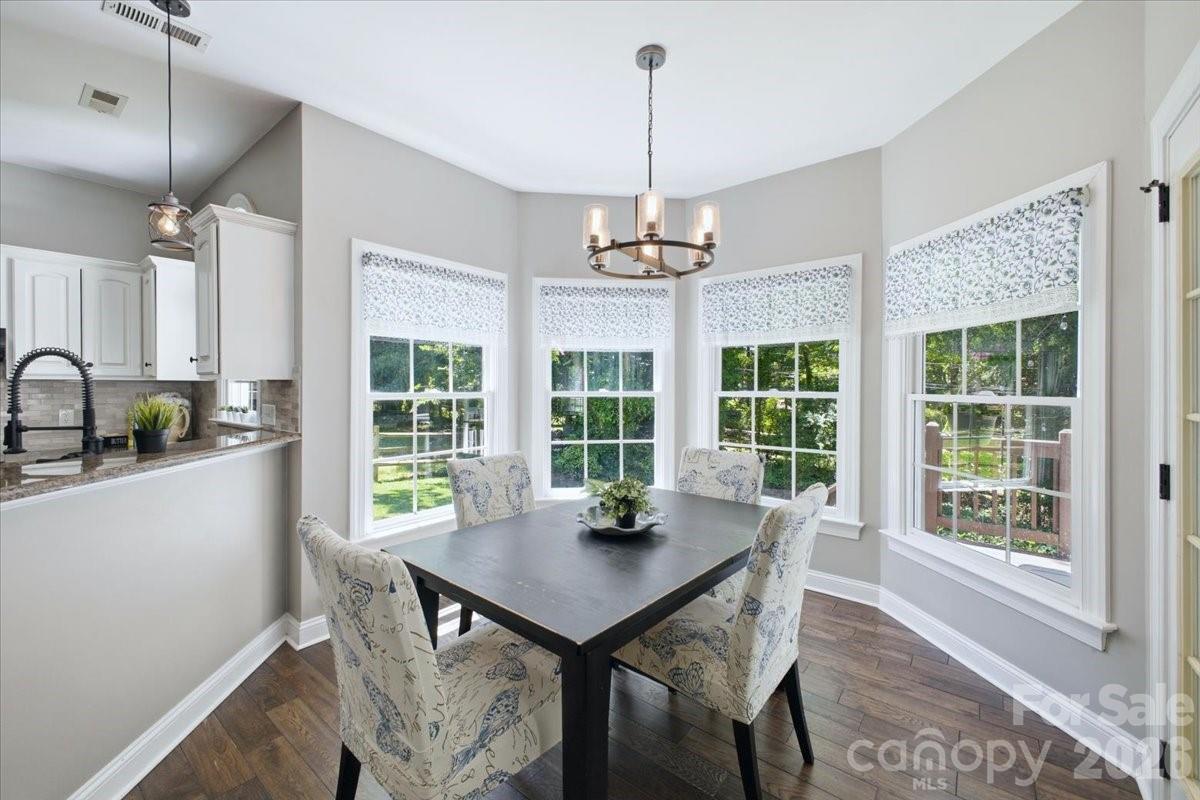 8414 Headford Road — Charlotte