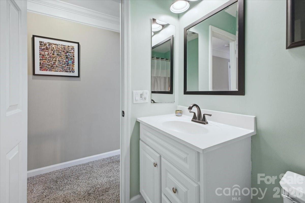 8414 Headford Road — Charlotte