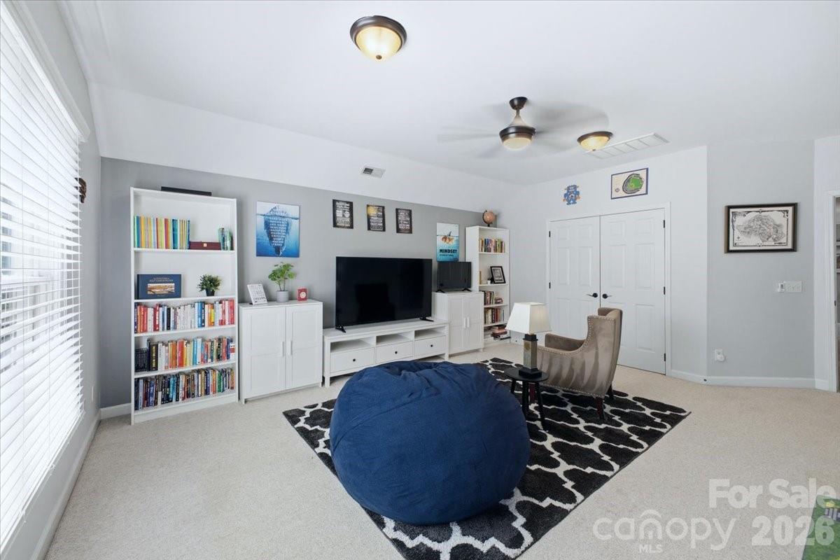 8414 Headford Road — Charlotte