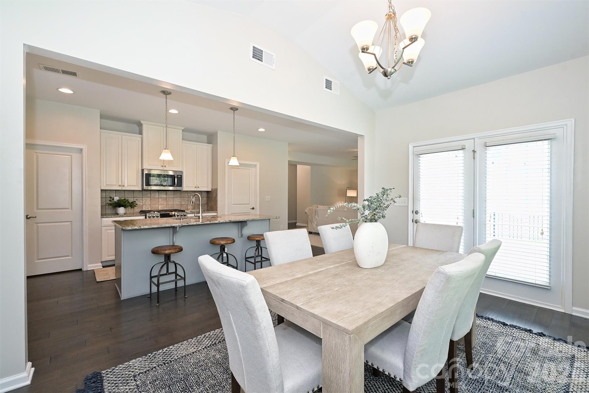3729 Benseval Lane — Matthews