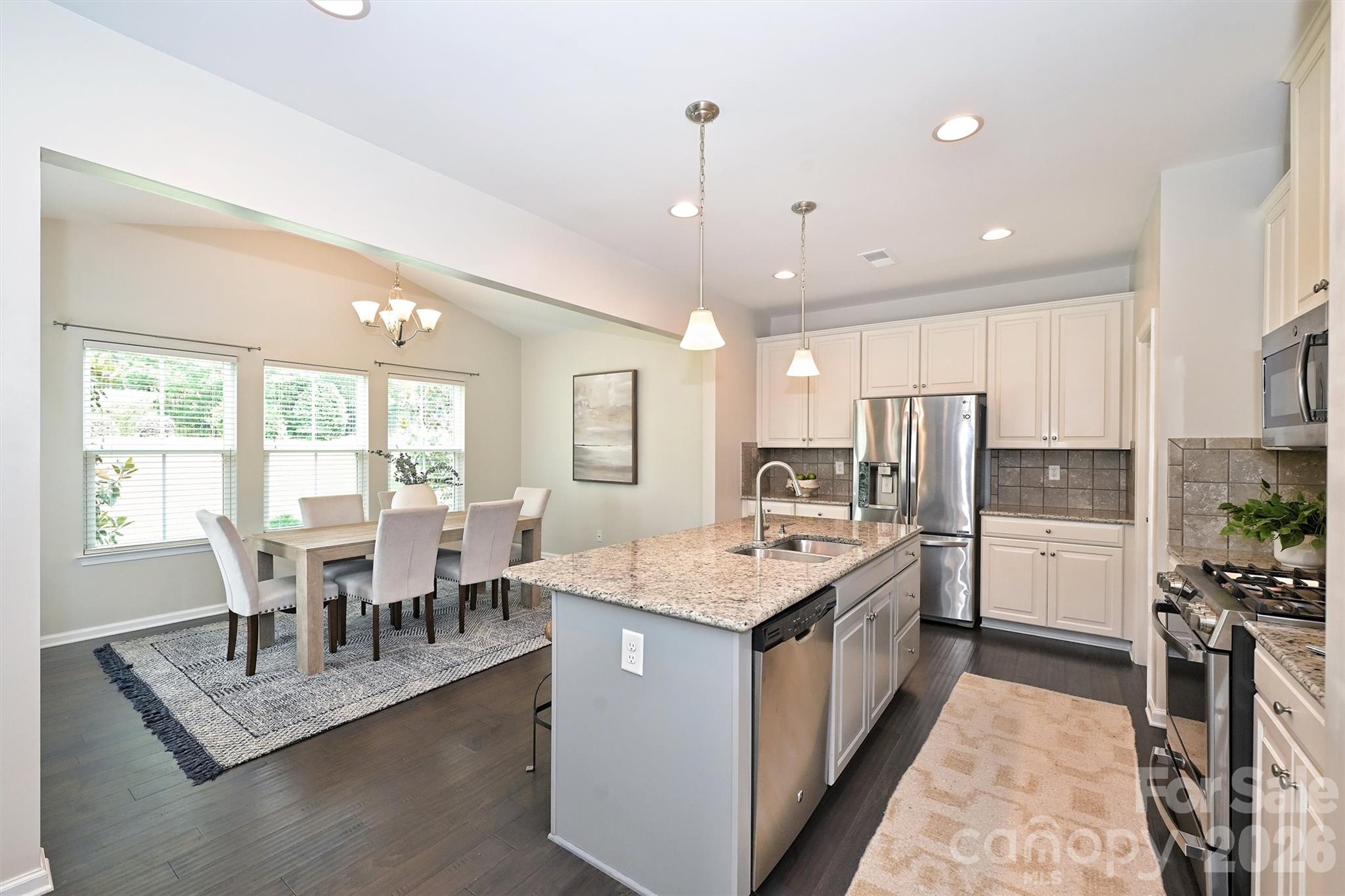 3729 Benseval Lane — Matthews