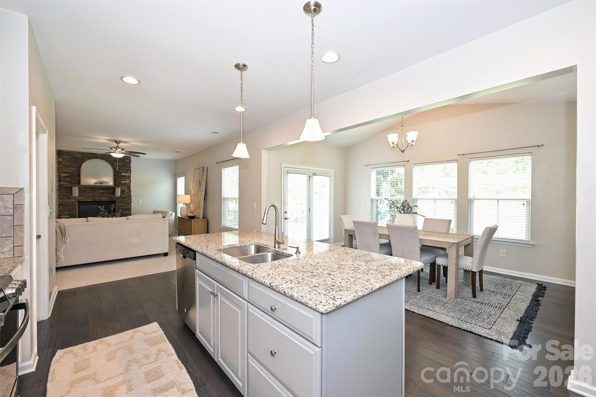 3729 Benseval Lane — Matthews