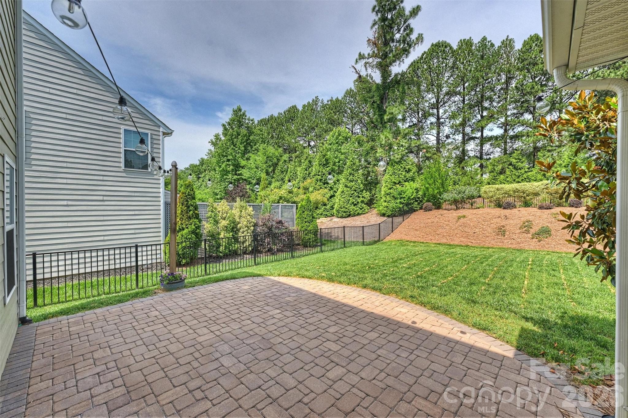 3729 Benseval Lane — Matthews