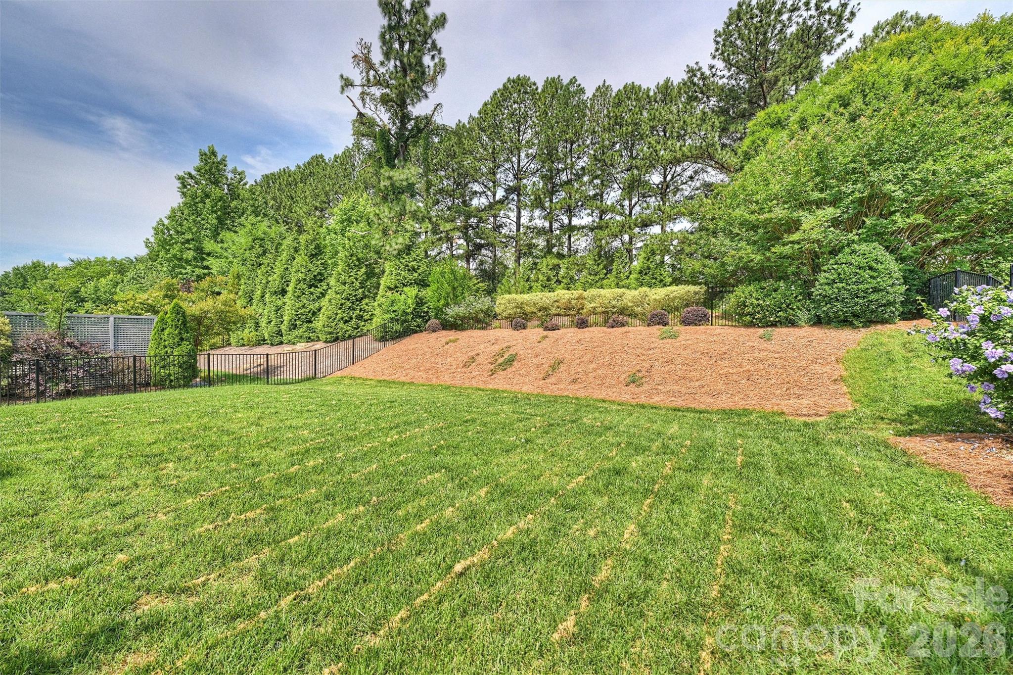 3729 Benseval Lane — Matthews