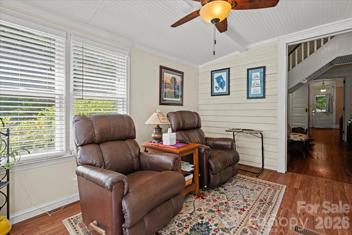 110 Huger Street — Cheraw