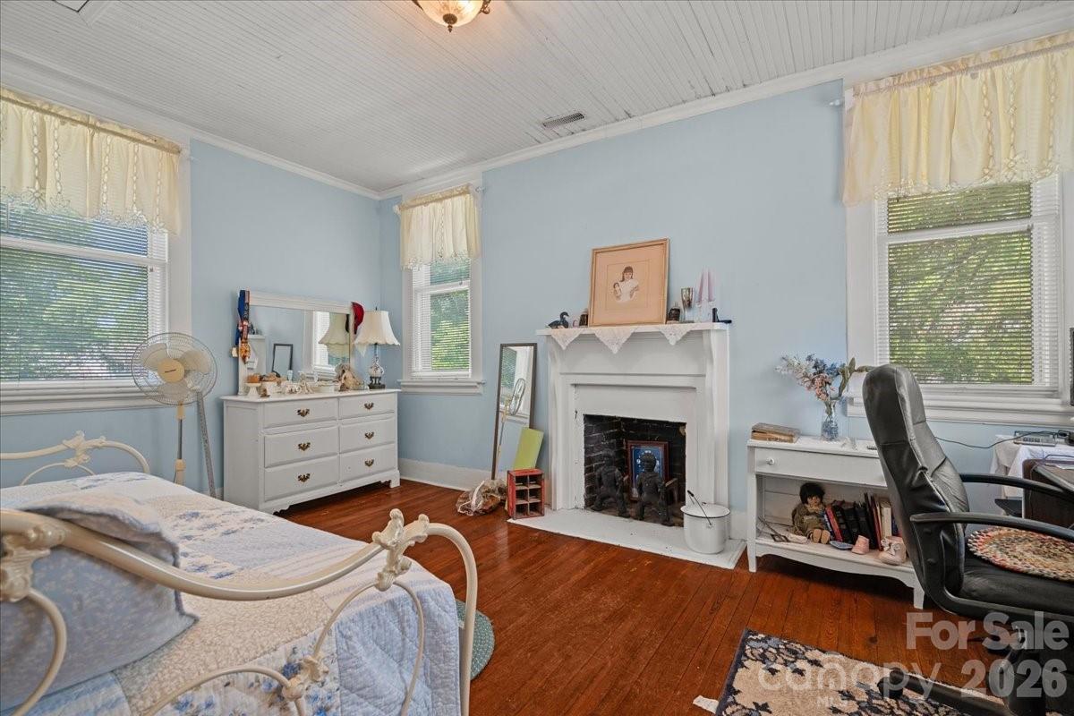 110 Huger Street — Cheraw
