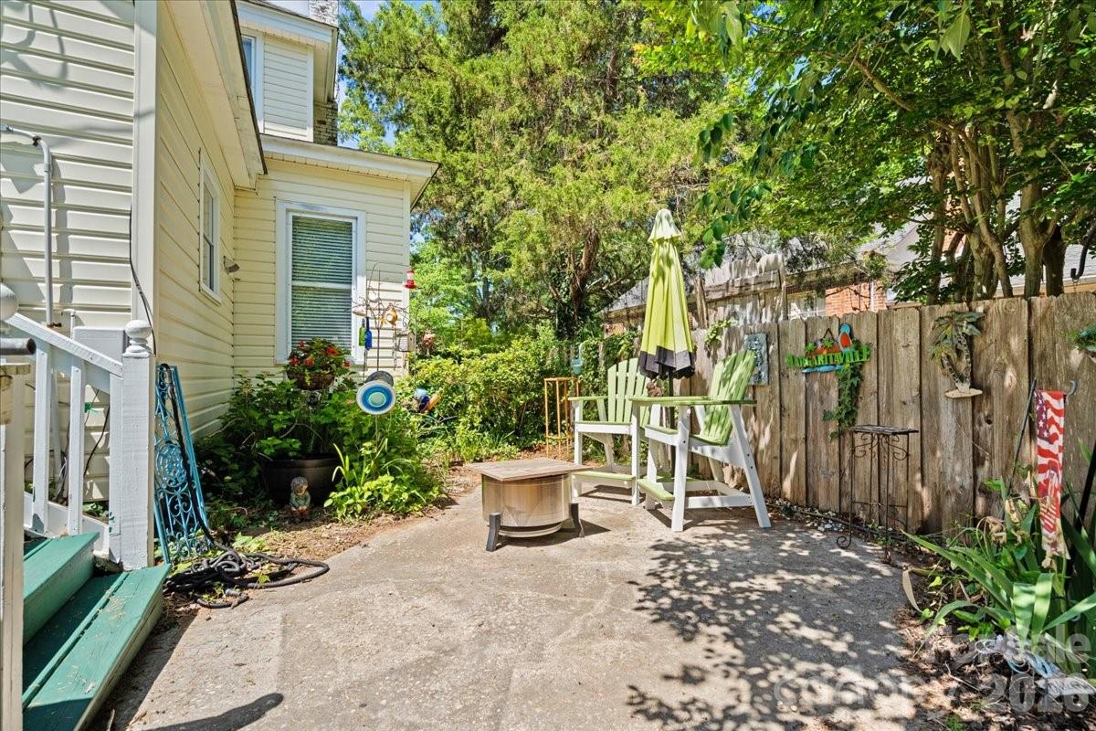 110 Huger Street — Cheraw
