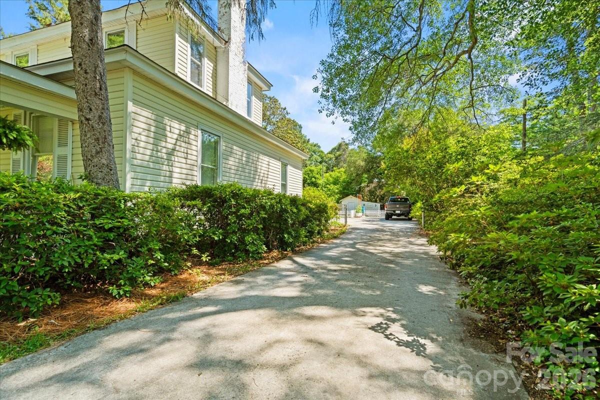 110 Huger Street — Cheraw