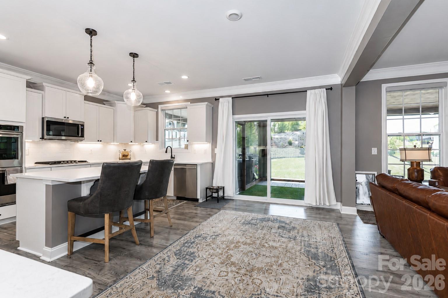 384 Streamwood Road — Troutman