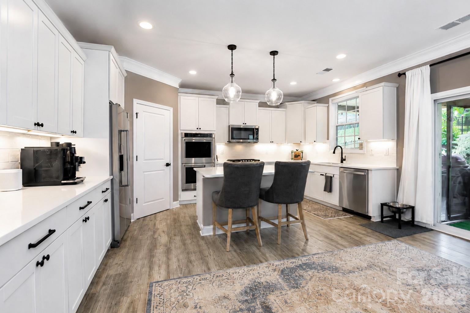 384 Streamwood Road — Troutman