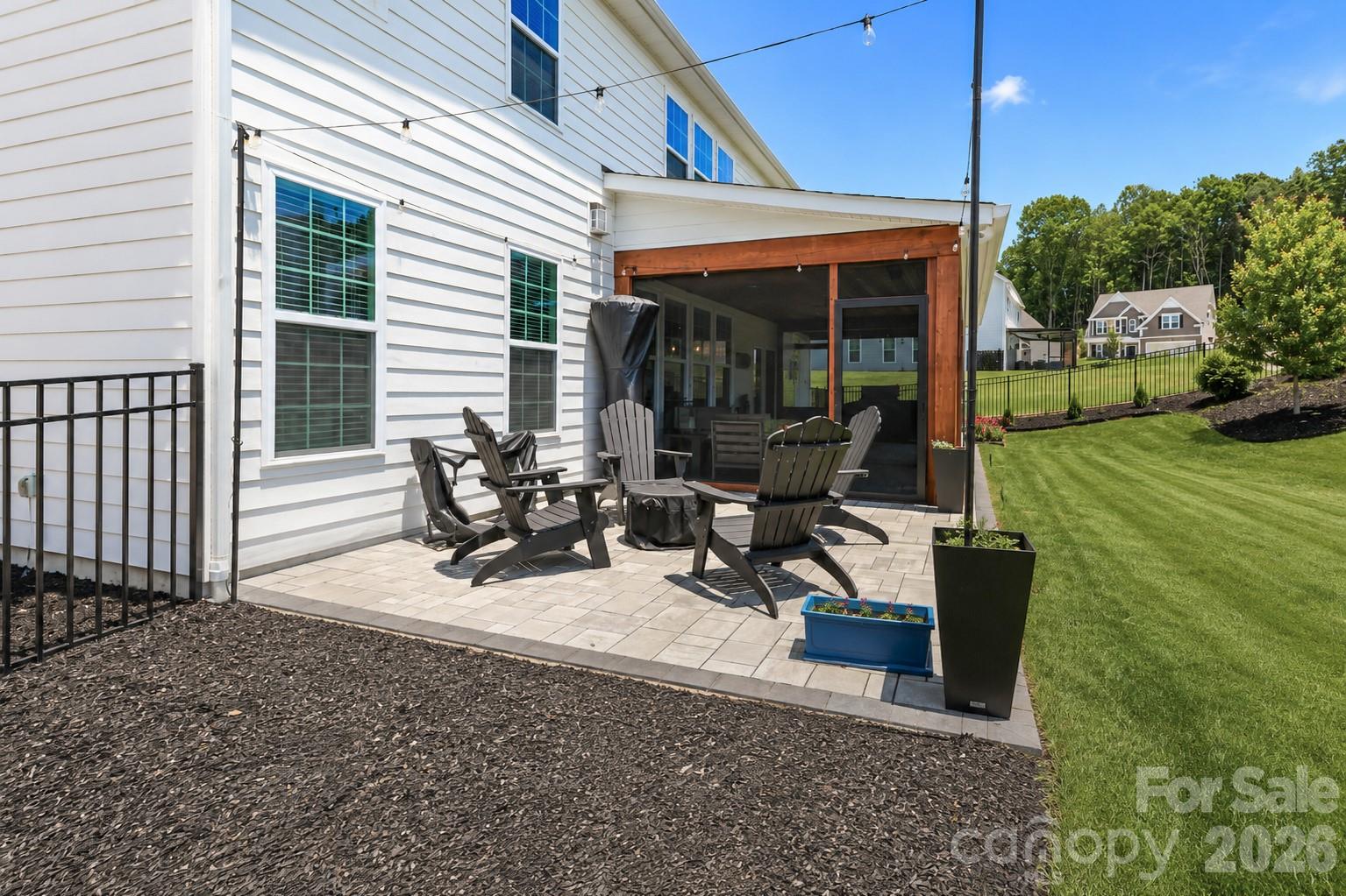 384 Streamwood Road — Troutman