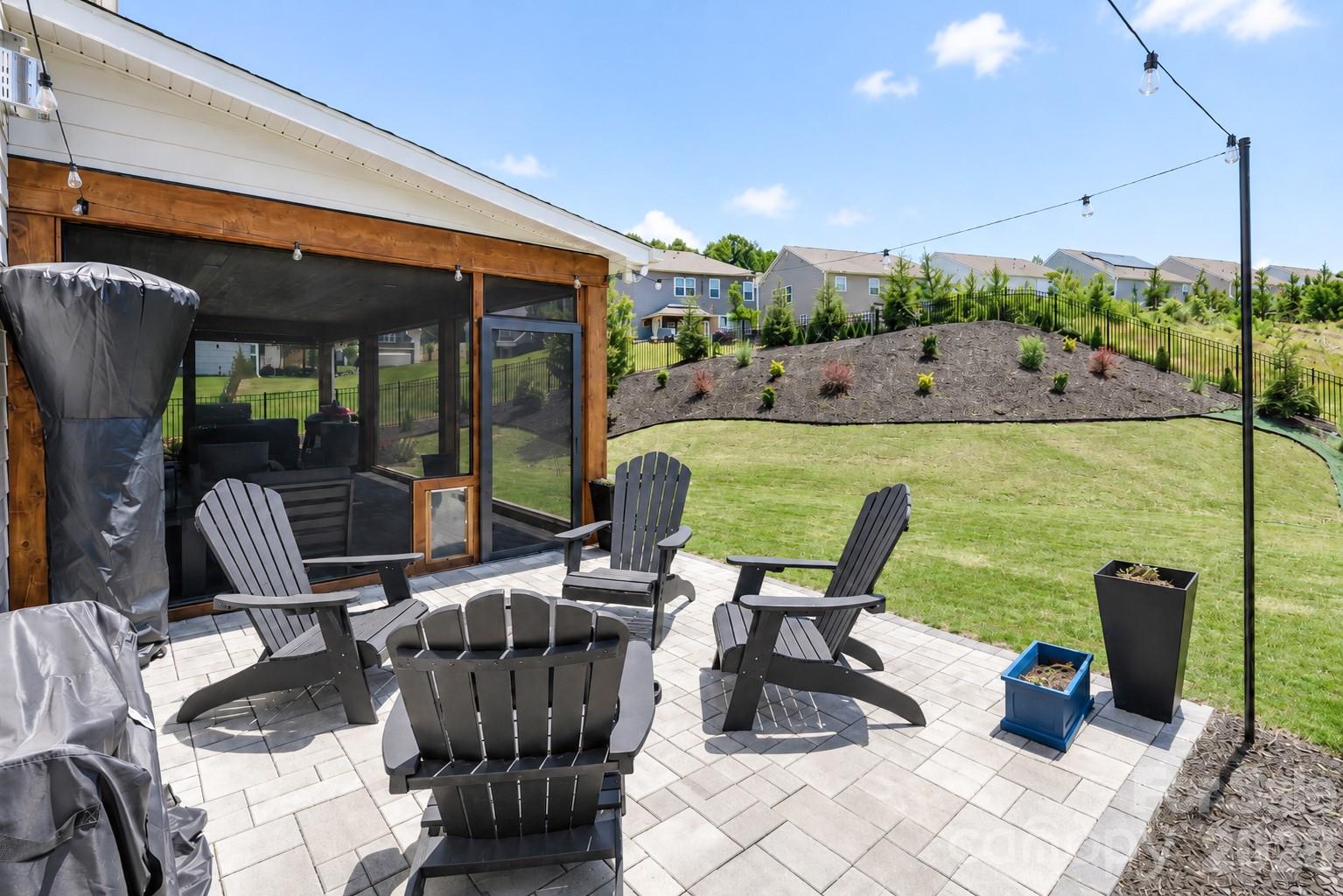 384 Streamwood Road — Troutman