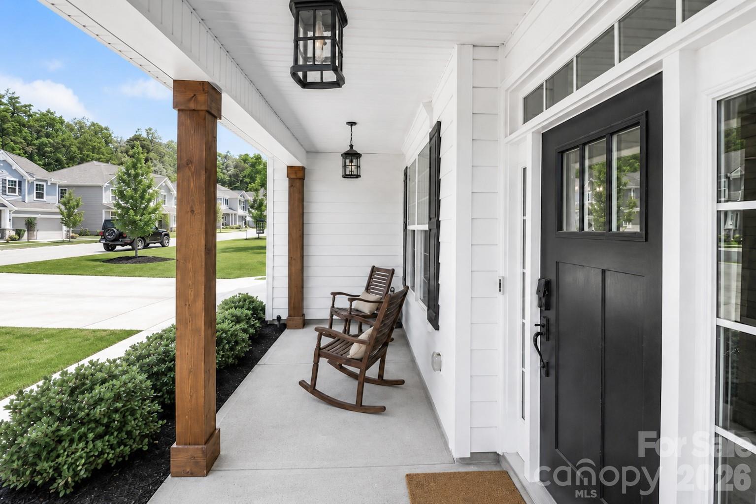 384 Streamwood Road — Troutman