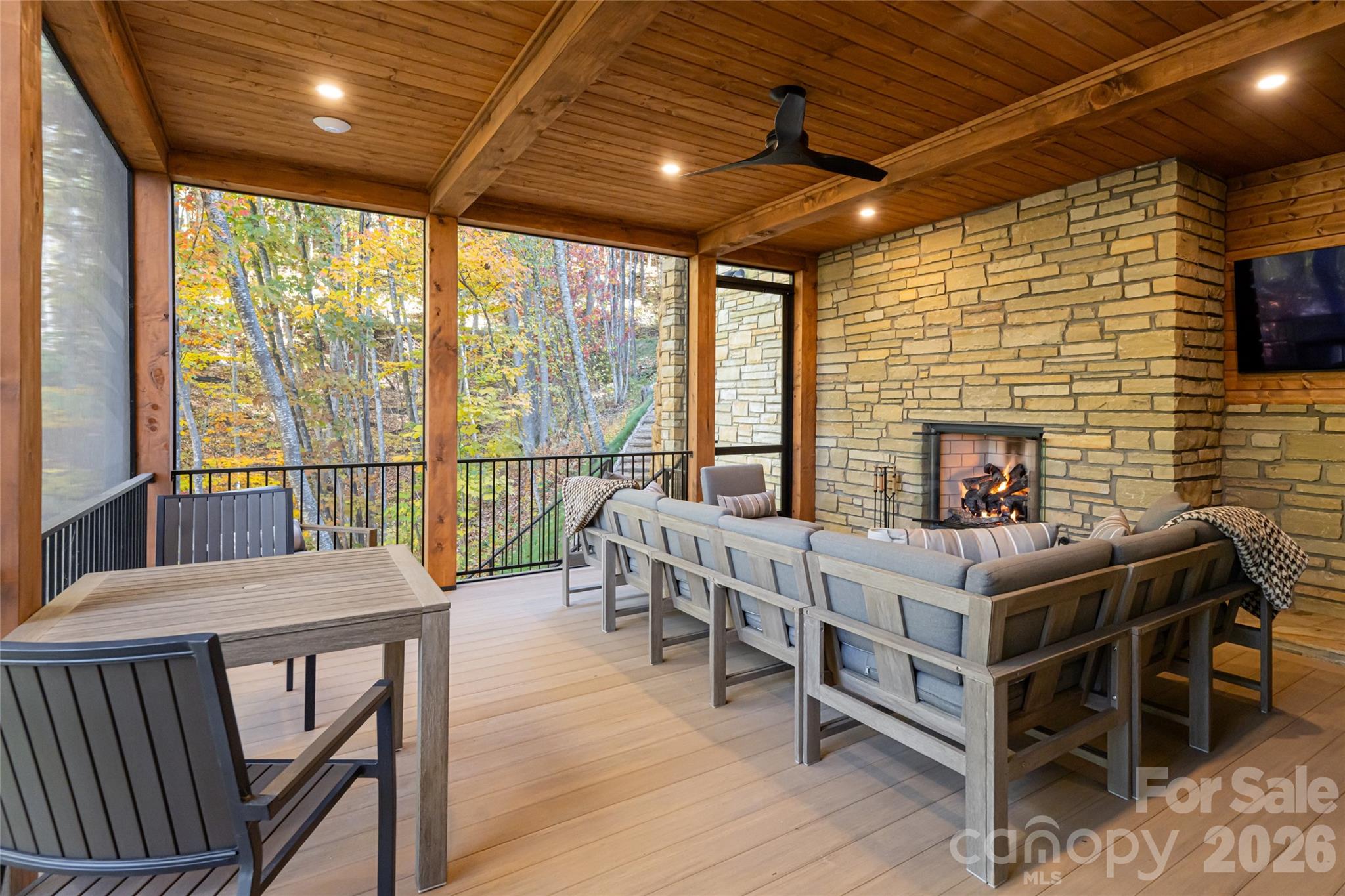 256 Haulback Way — Sylva